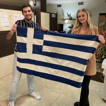 Místo balení dárků projekt v řecké Soluni